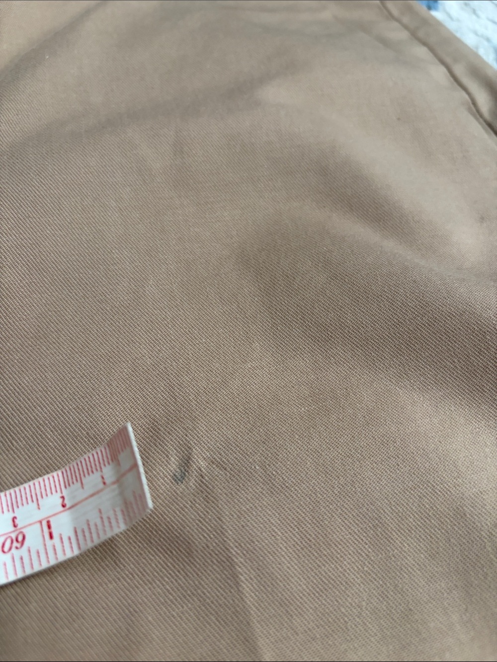 UNIQLO Wide-Leg Chinos in Light Brown Tan - Picture 4 of 6